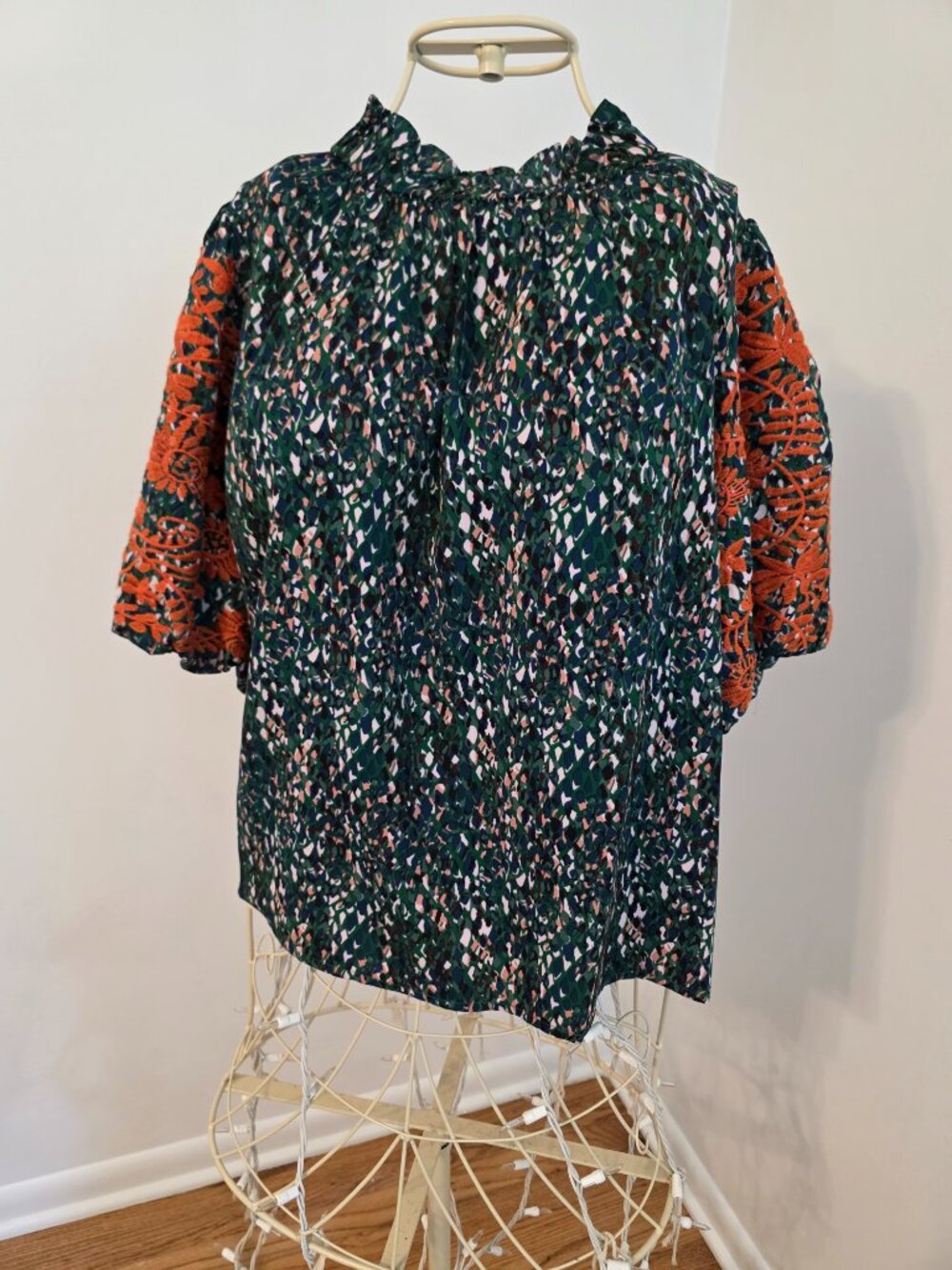 THML Embroidered Puff Sleeve Blouse Green Abstract Print Orange Floral Size L - Picture 3 of 8